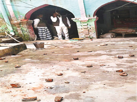 Firing and stone pelting at the members' house, beaten to father