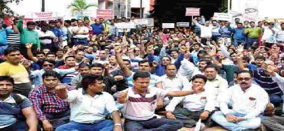 Bihar 2400 AYUSH doctors strike in support of demands medical arrangements stalled in rural areas
