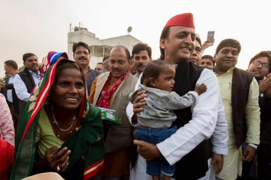  akhilesh yadav adopted khajanchi birthday.