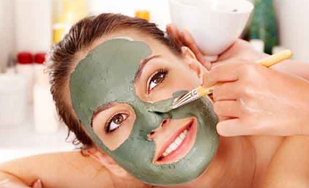 Know why use of lemon in winters can make your skin dull