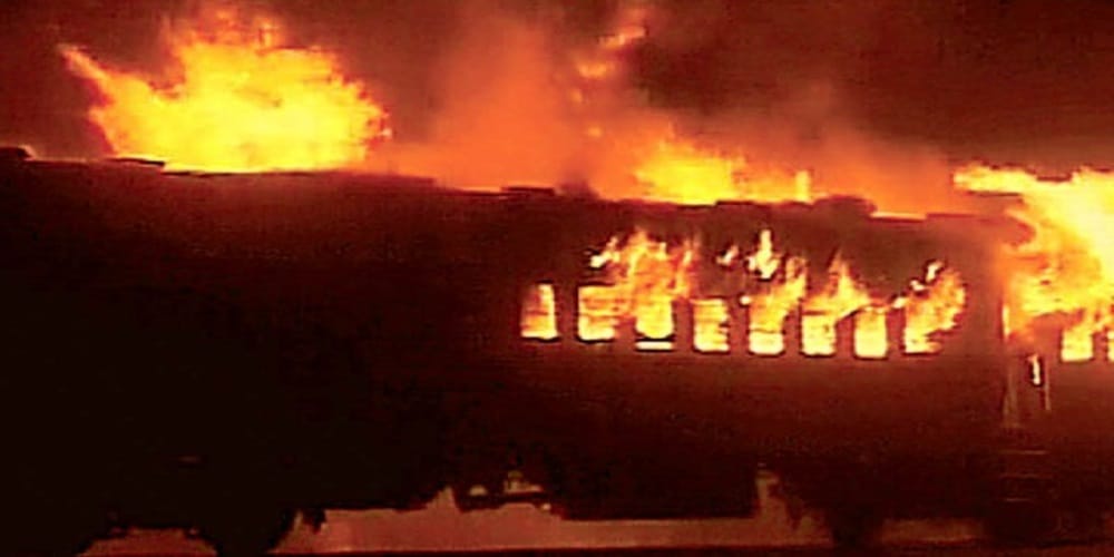 bikaner delhi sarai rohilla express train collided with oil tanker near mahendragarh haryana