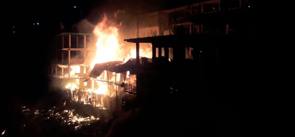 poonch two shops burnt due to fire