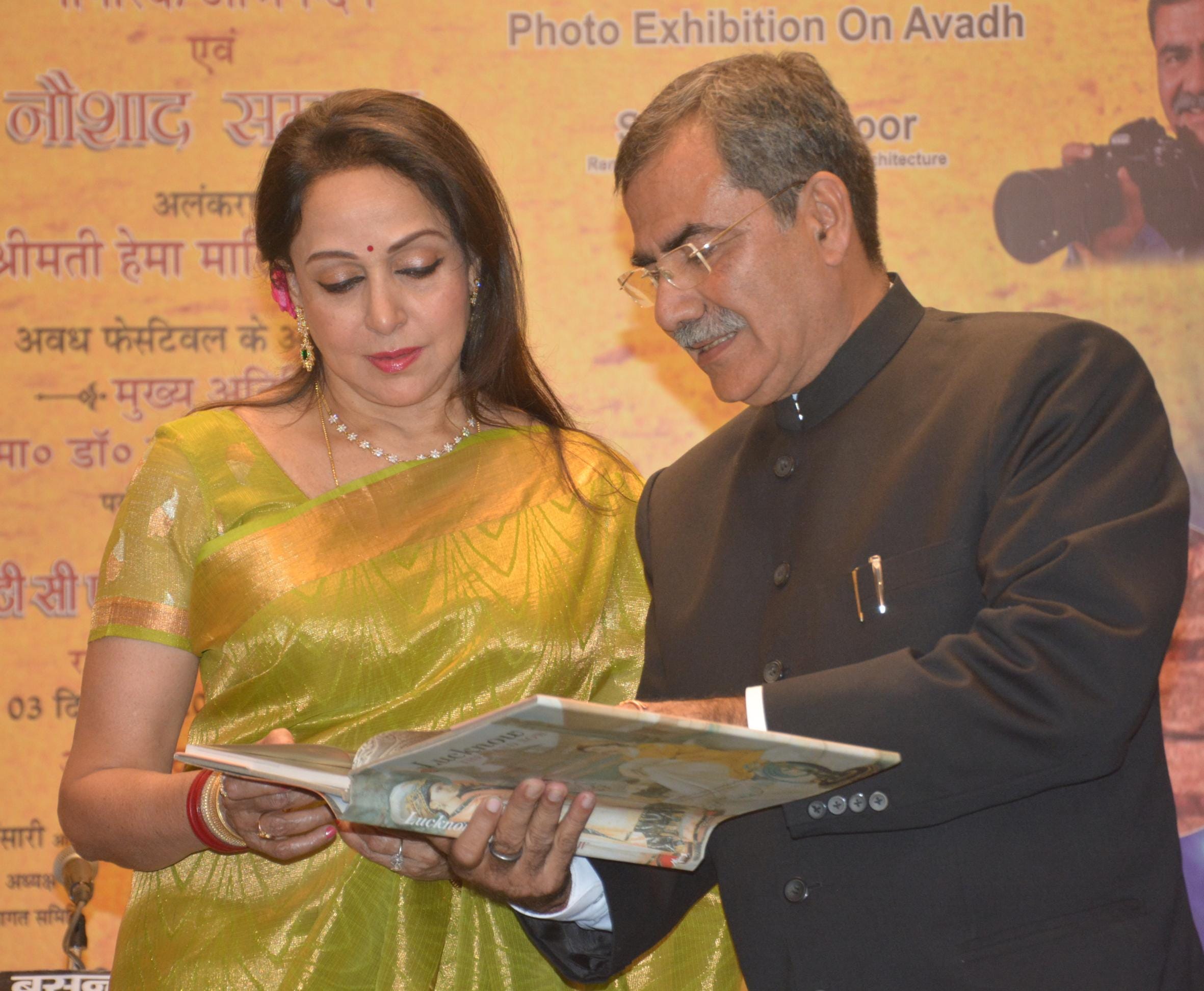 Hema Malini visits temple in Lucknow.