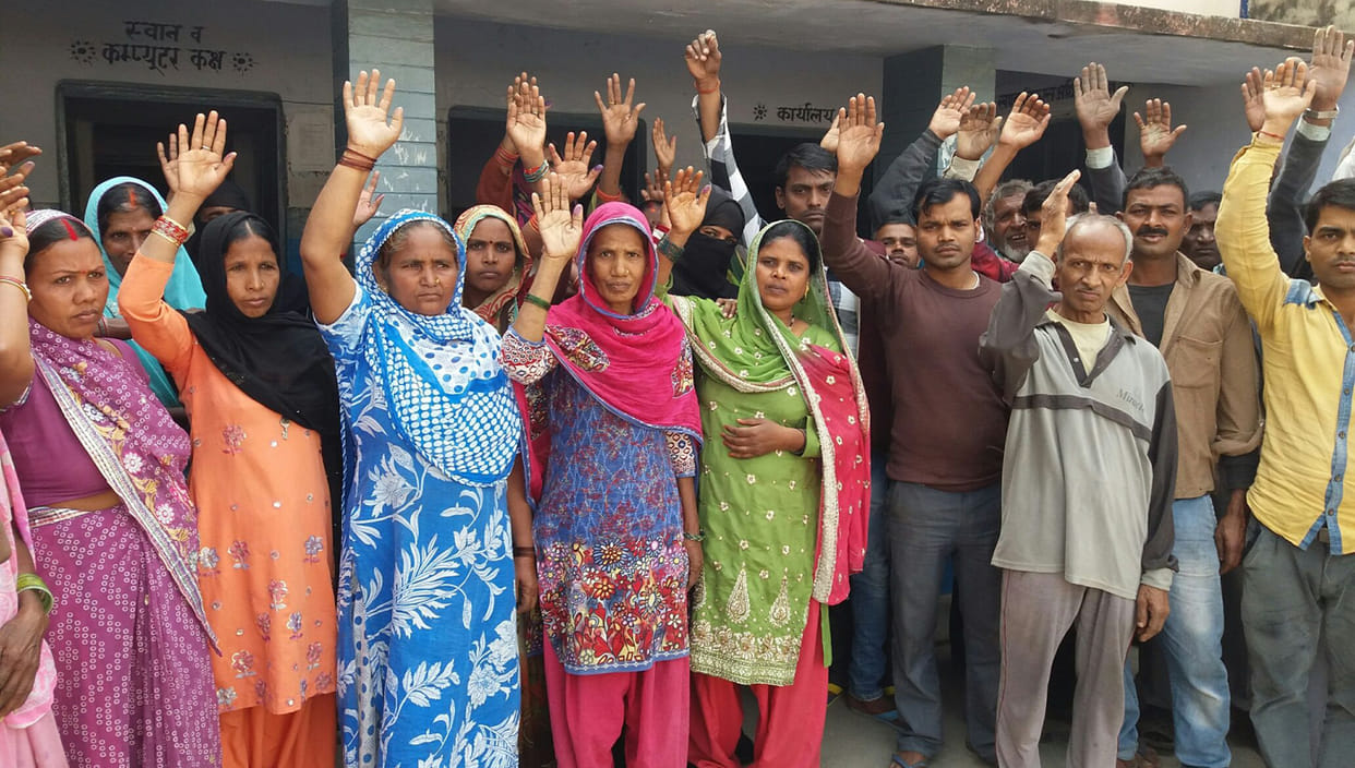 villagers protested against kotedar1