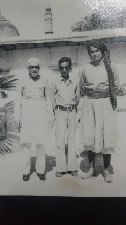 shashi kapoor stories related to lucknow.