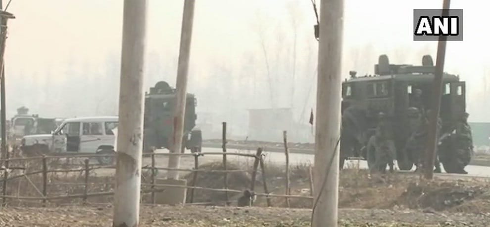 Terrorists attack Army convoy in Qazigund, heavy firing continues between terrorists and Army