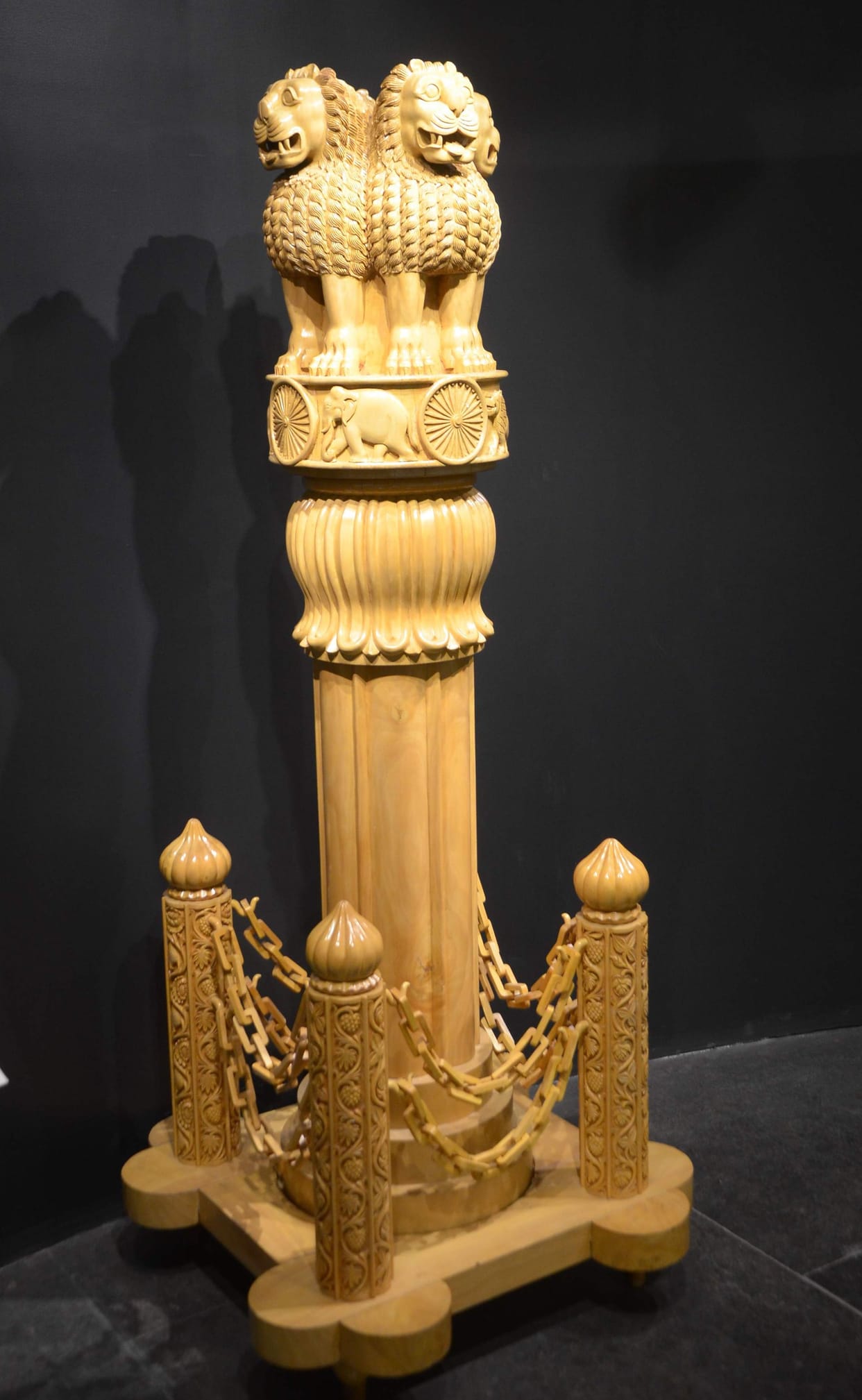 Wood carving exhibition in varanasi