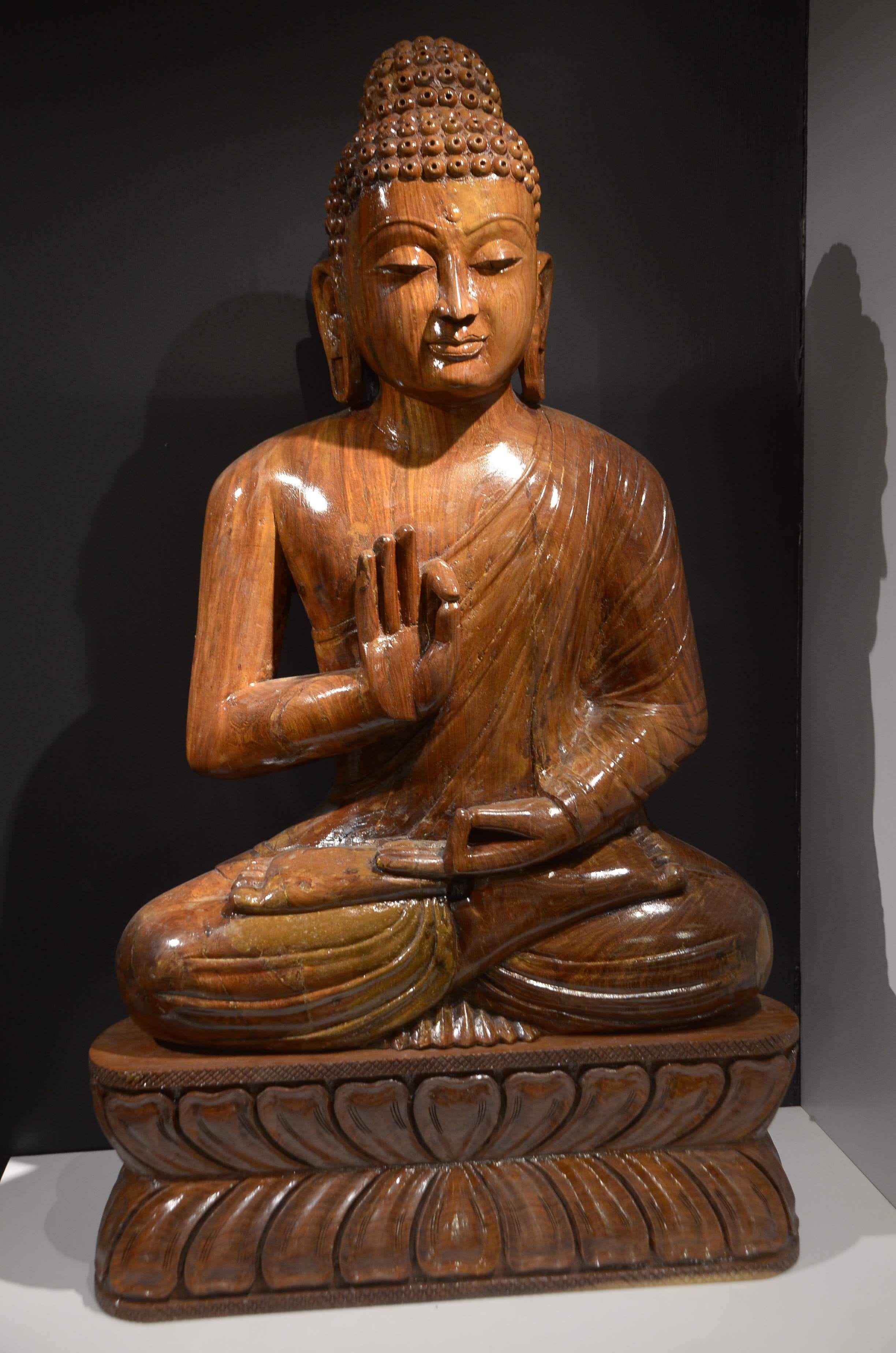 Wood carving exhibition in varanasi