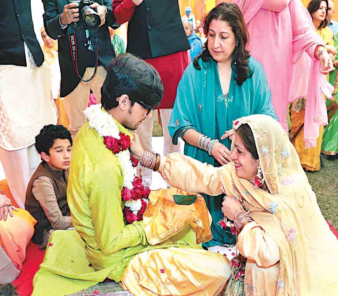 chhote nawaab ke nikaah me gunja....