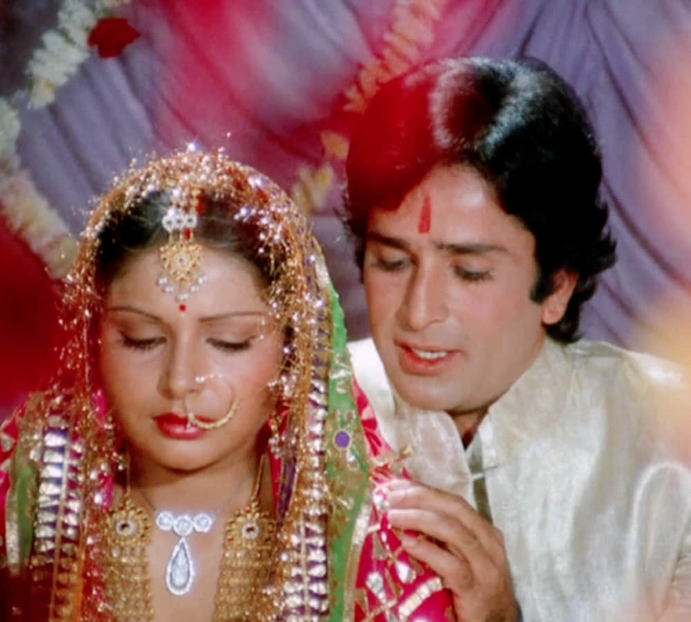 shashi kapoor demise Rakhee Gulzar tearful eyes and said leave me alone