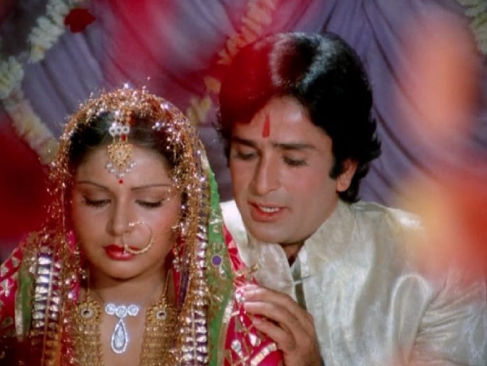 Shashi Kapoor Changing look with time never fade away his beautiful smile