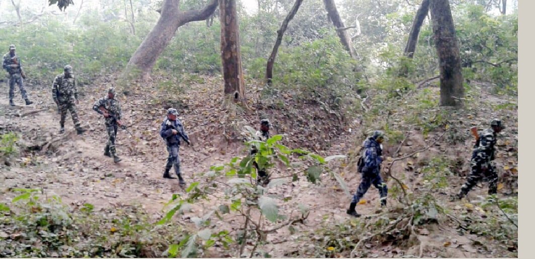 बार्डर बंदी के बाद एसएसबी ने चलाया गश्त अभियान