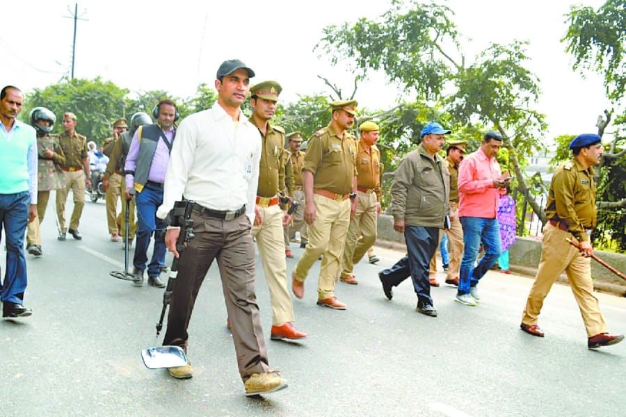 high alert in Uttar Pradesh for six december.