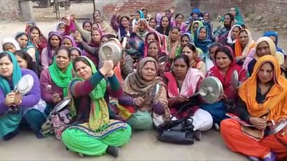 BAGPAT ANGANWADI WOMEN WORKER PROTEST AGAINST YOGI GOVENMENT