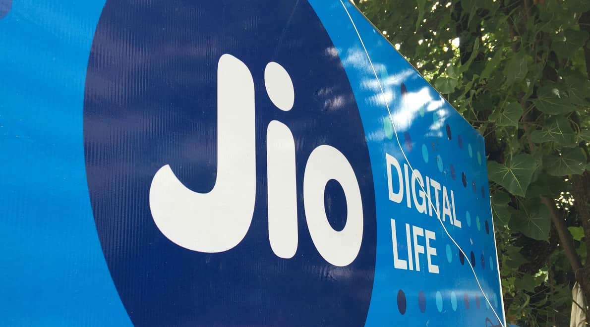 telecom company launch bumper plan against reliance jio