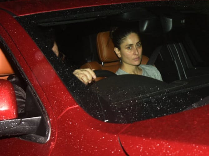 Amitabh Bachchan,Kareena Kapoor, Aishwarya Rai, Kajol reach Shashi Kapoor residence
