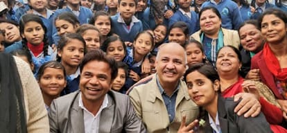 rajpal yadav and manish sisodia visited delhi's government school