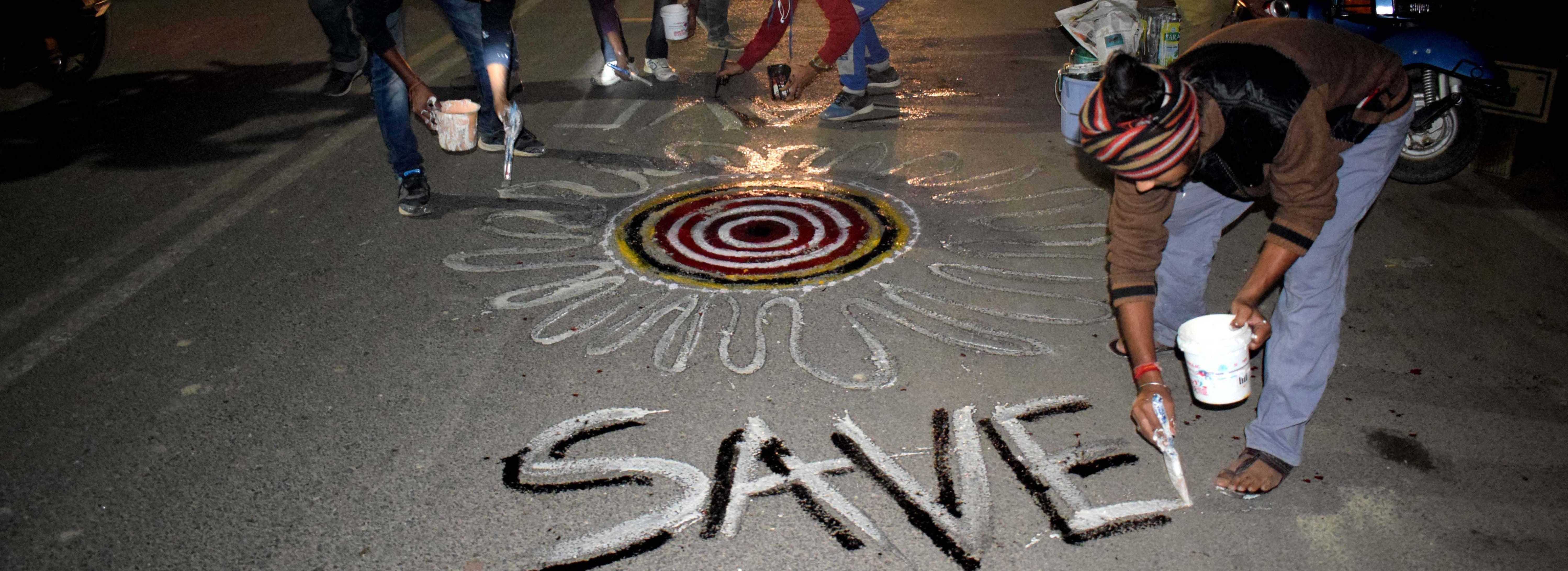 BHU students initiative to protect road holes