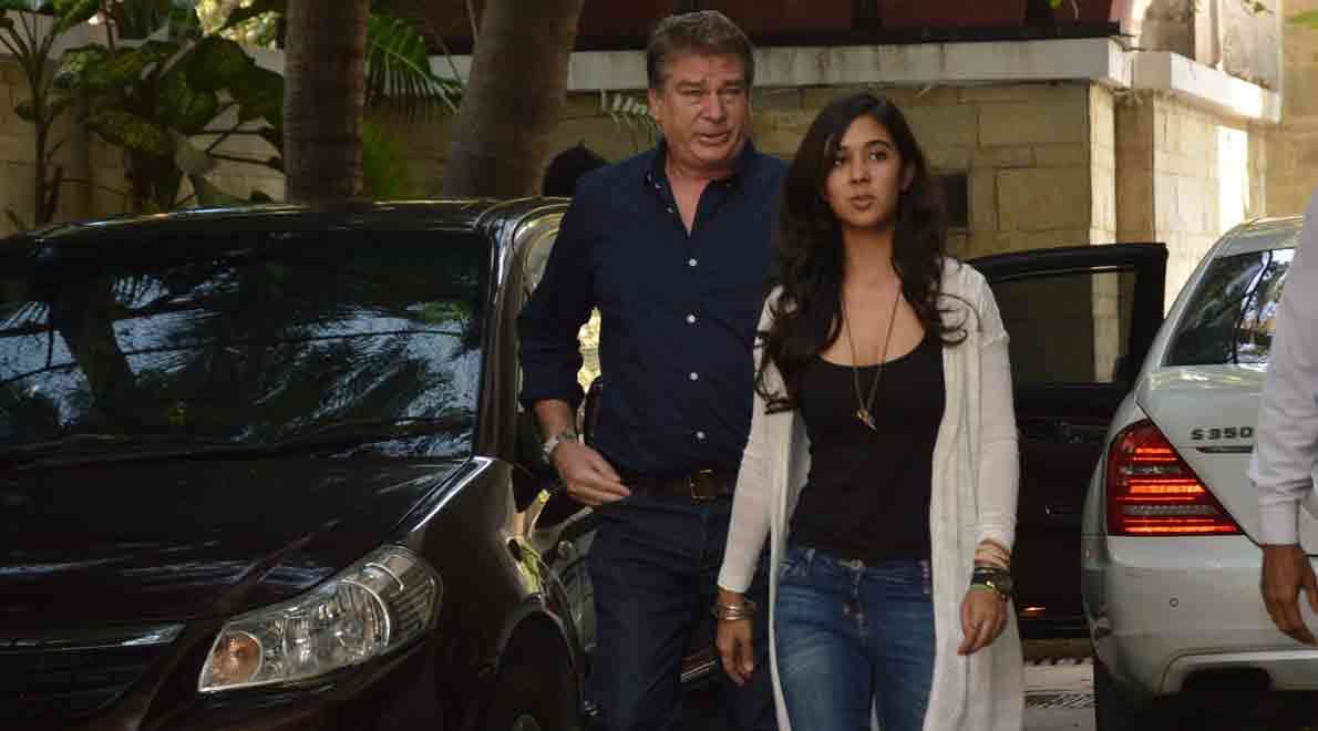 sashi kapoor grand daughter aliya kapoor is hottest among satr kids
