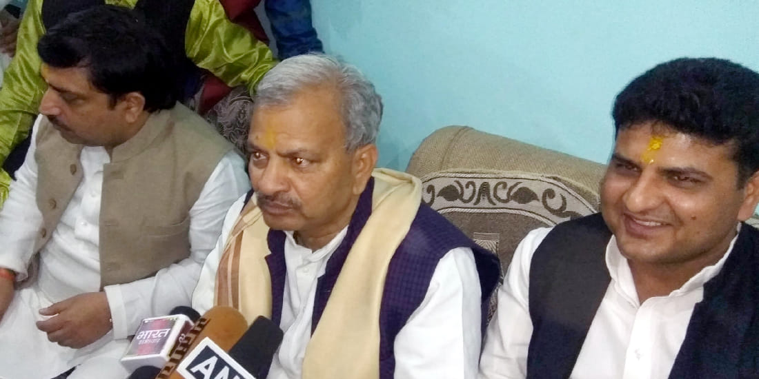 SP state president Naresh slogan "EVM off, Save Democracy"