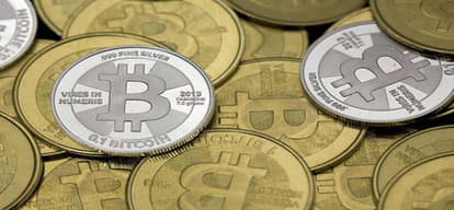 bitcoin price rose to 12k dollar, rbi cautions investors