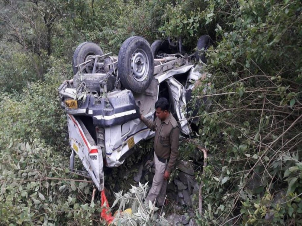 photos of badrinath highway accident four killed
