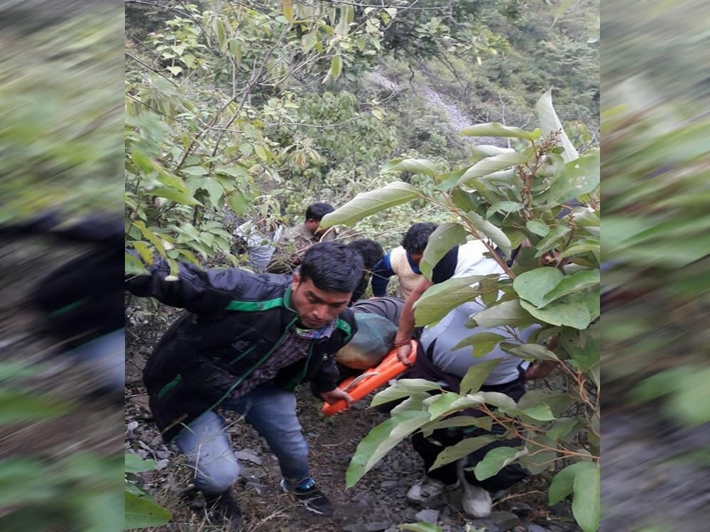 photos of badrinath highway accident four killed