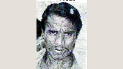 five year old Ajay sleeping with father's dead body  