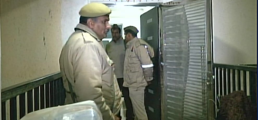 Greater Noida west: Woman and her daughter found murdered at their flat in gaur city 2