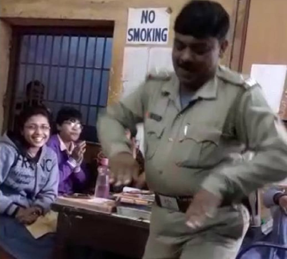 The Police officer dancing in front of lady police Video Being viral 