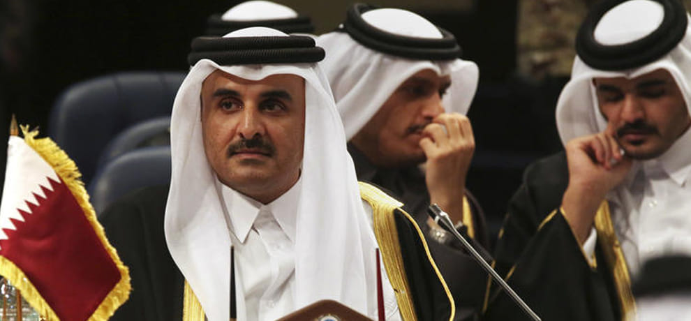 qatar in problem becase saudi and its allied courtries making distance form it