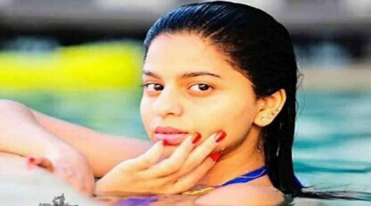 suhana khan new bold photo viral user write these comments