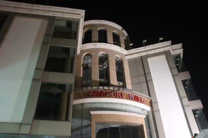 baba vishwnath will become owner of varanasi these mall