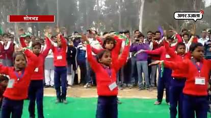DANCE OF SONBHADRA SCHOOL STUDENTS BEING PRAISED BY EVERY ONE