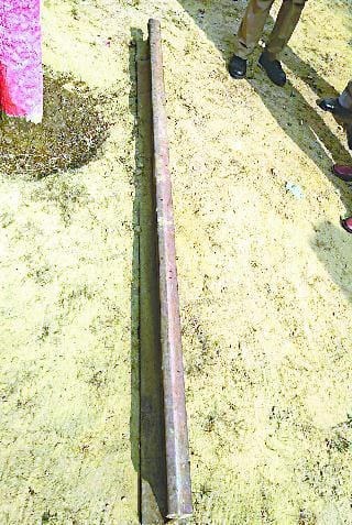 RPF recovered the slab of the track, trapped railwaymen