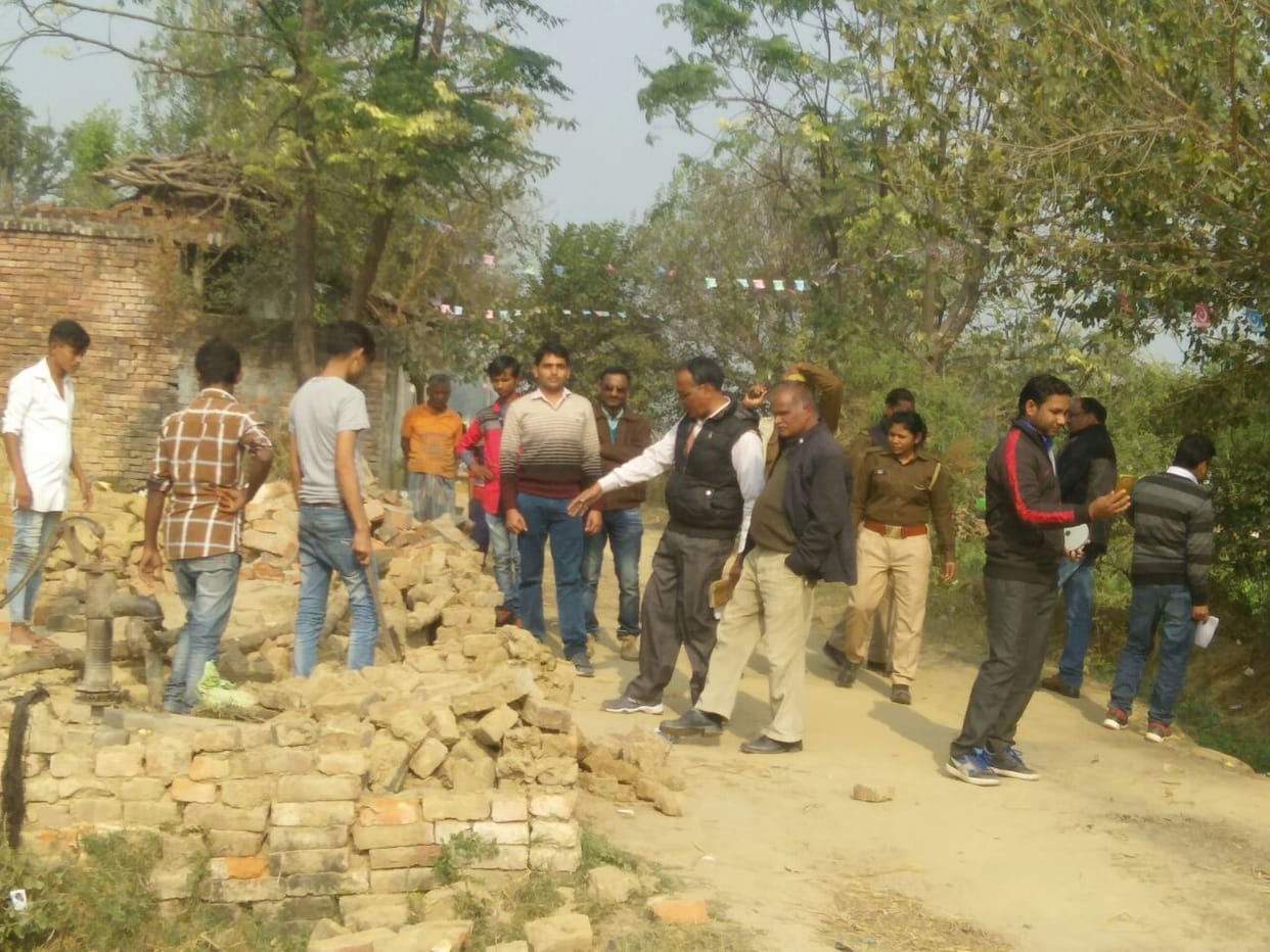 Half-a-dozen houses on Chakradar collapsed