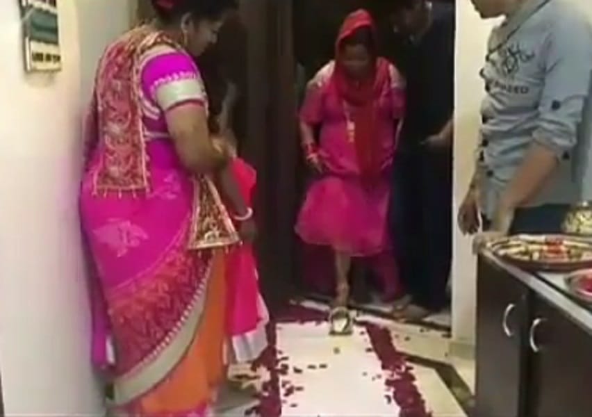 Comedy queen Bharti Singh sasural welcome video goes viral on Internet 