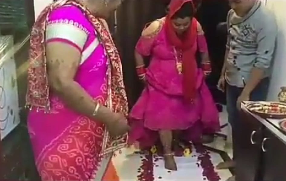 Comedy queen Bharti Singh sasural welcome video goes viral on Internet 