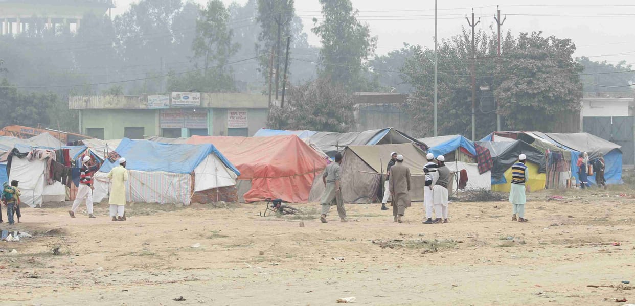 Unique Identification Authority of India starts kashmiri people adhaar cards inspection