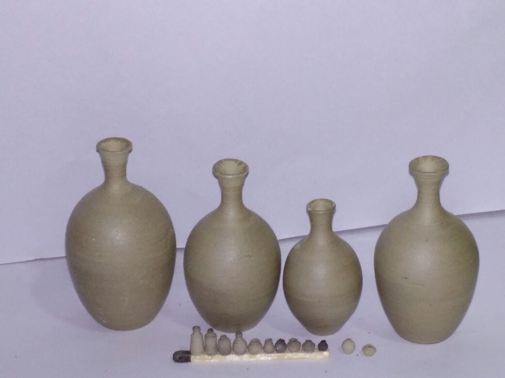 black pottery art special artist shows performence