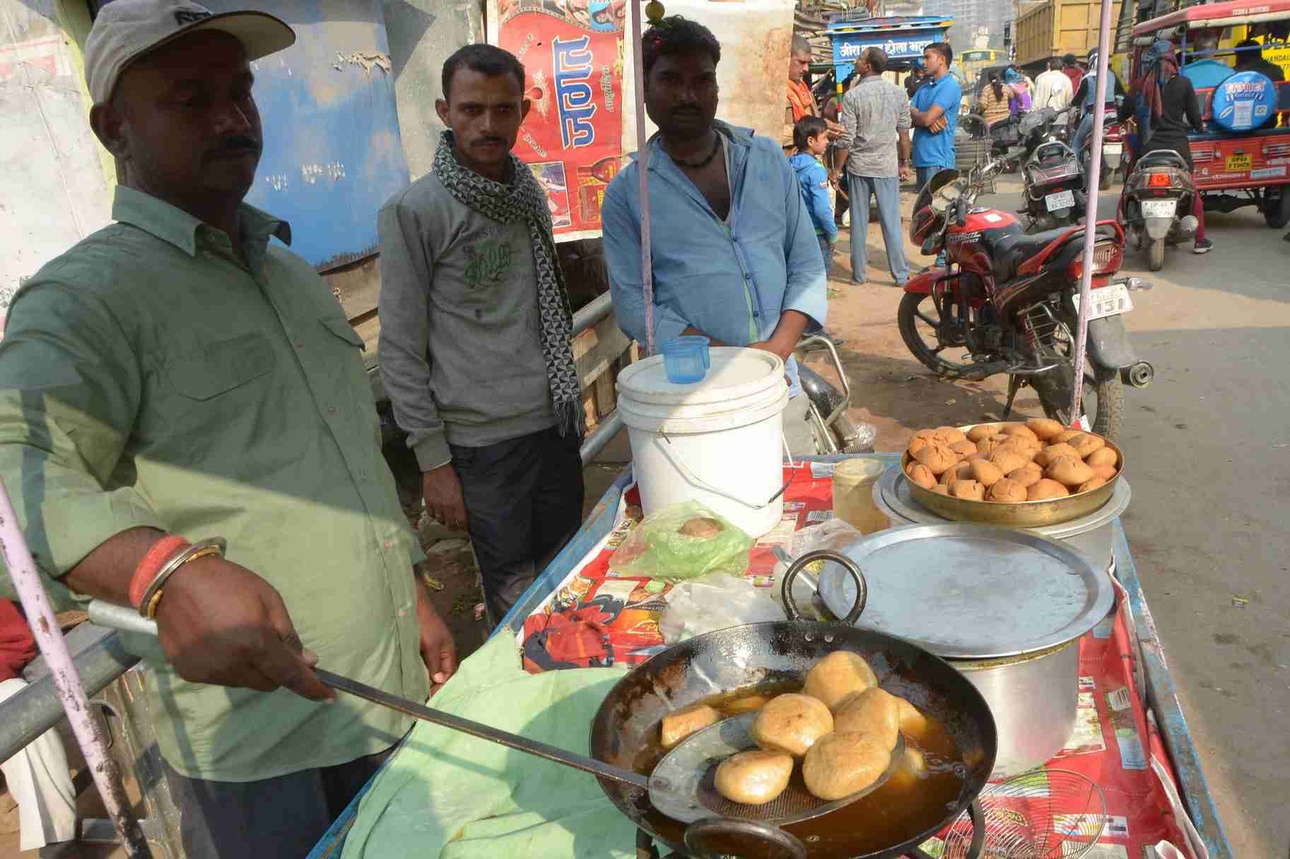 varanasi this breakfast is vey famous in world