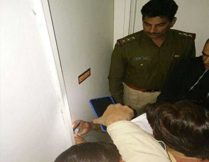 rohtak couple suicide, parents refused for marriage