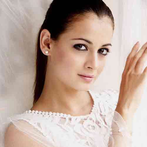 diya mirza said that she dont use sanitary napkins