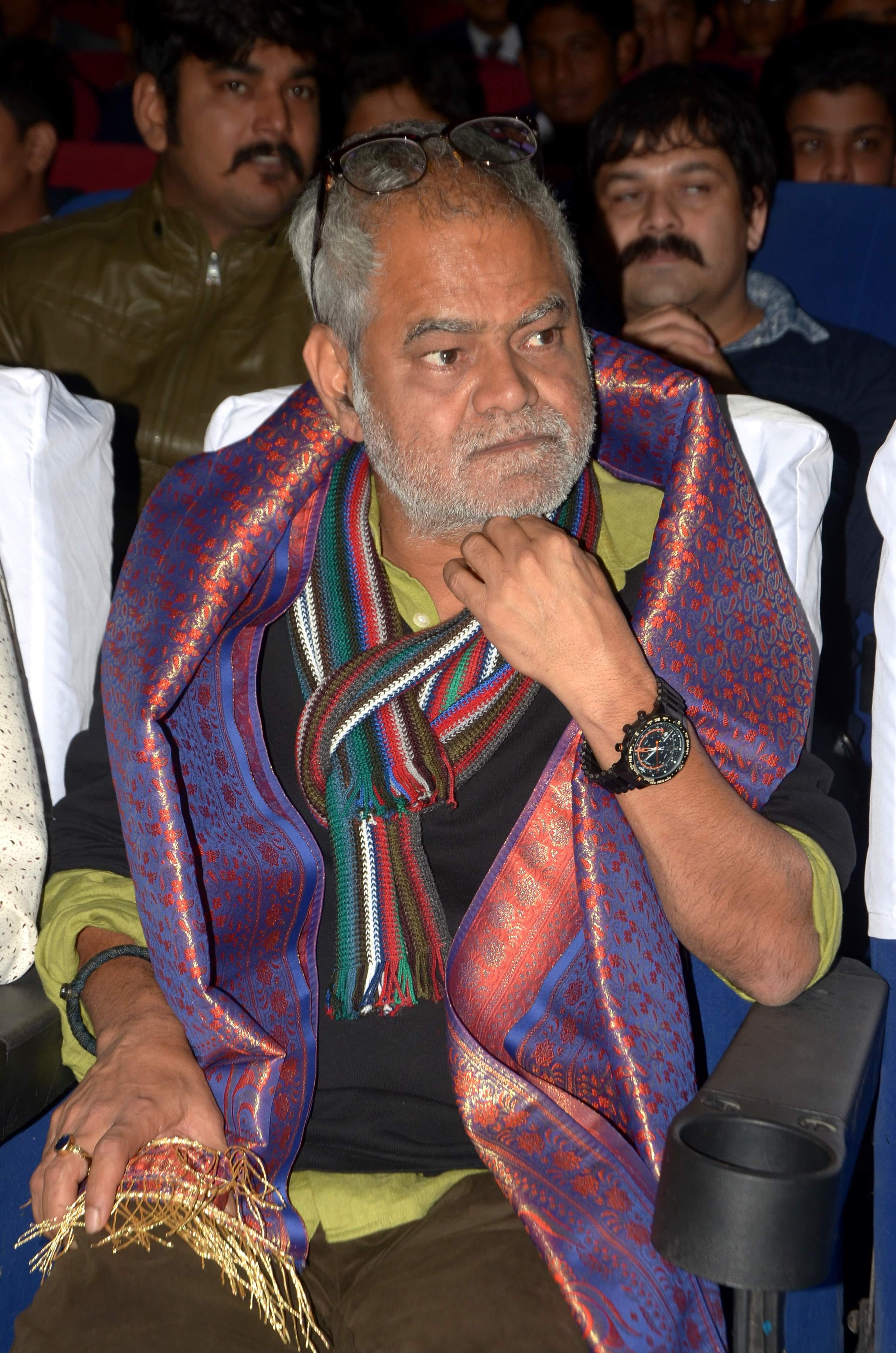 sanjay mishra came varanasi for his film Kadvi Hawa premier show