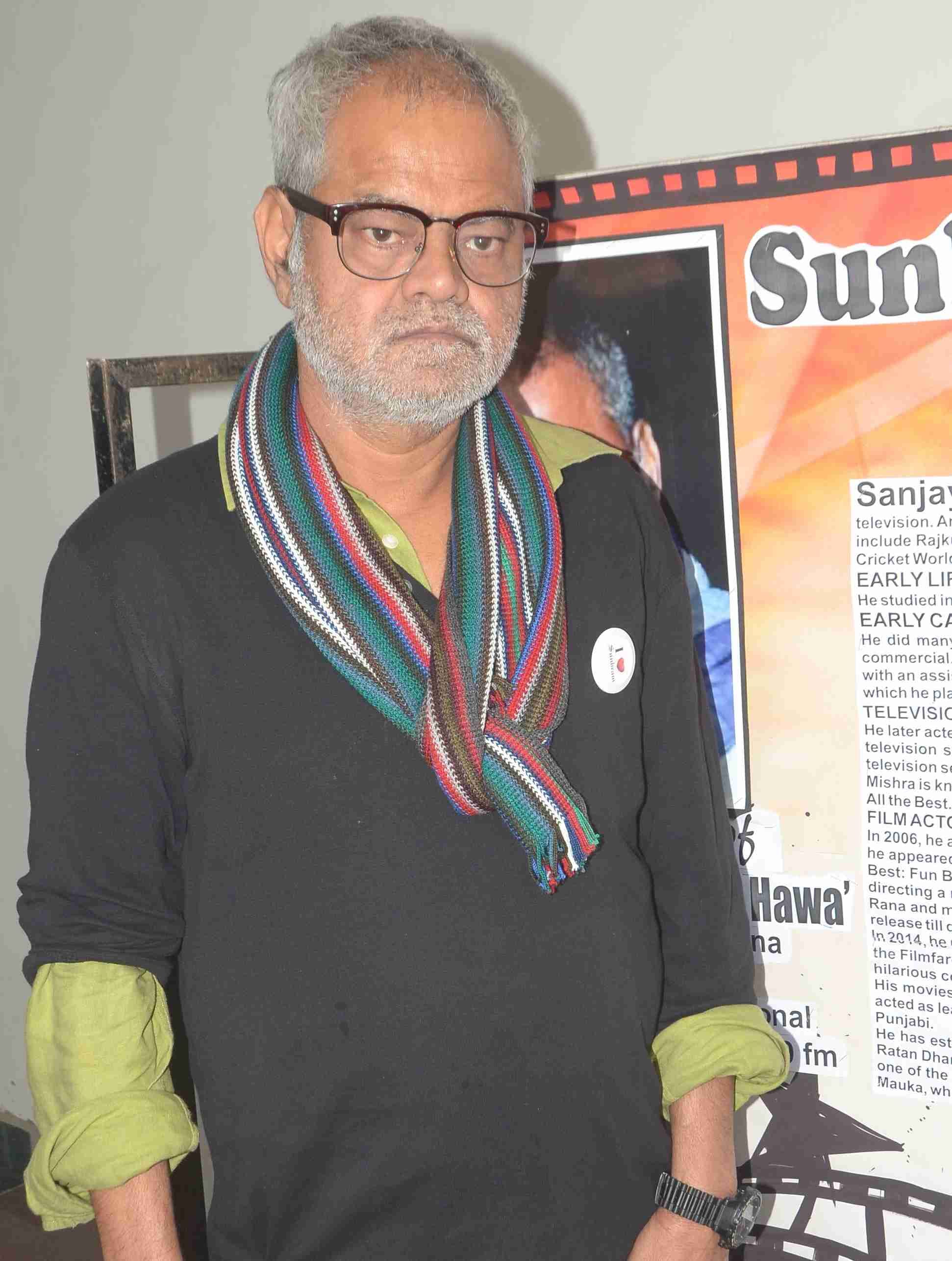 sanjay mishra came varanasi for his film Kadvi Hawa premier show