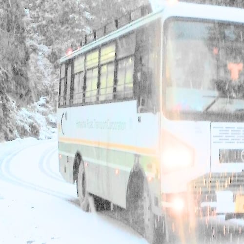 jalori pass closed due to fresh snowfall in himachal