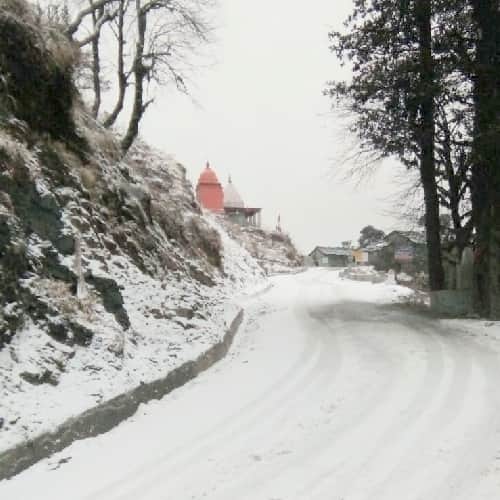 PHOTO GALLERY OF SNOWFALL IN KASHMIR VALLEY