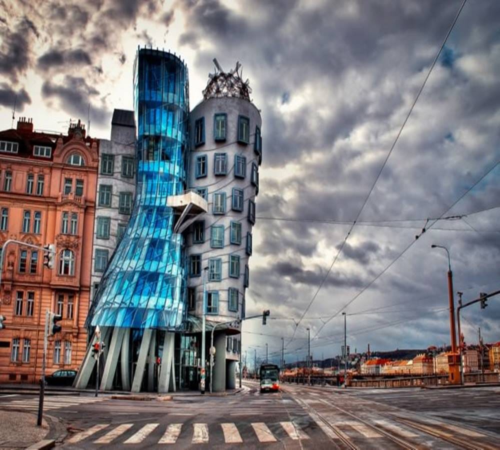 do you know here it is some Screech and some dancing buildings