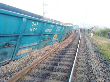 goods train derailed in jagadalpur chhattisgarh many passenger trains route affected