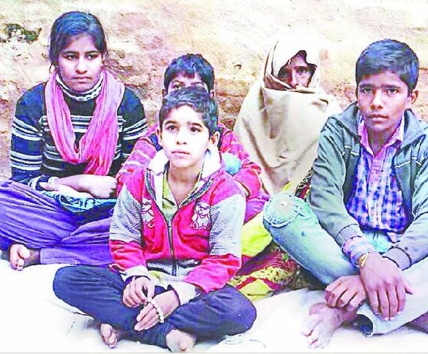Wife and children abandoned food and water